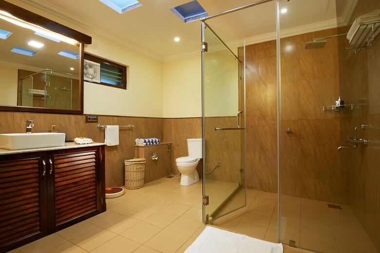 Hotel Tranquil Resort Wayanad