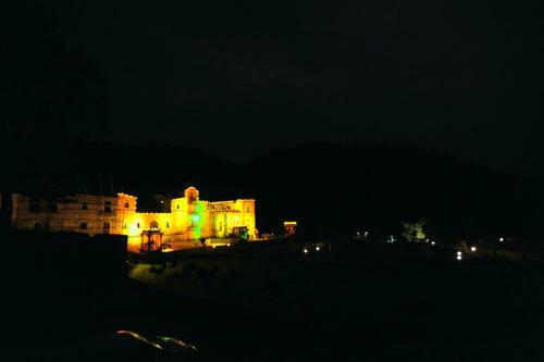 Hotel Rambihari Palace