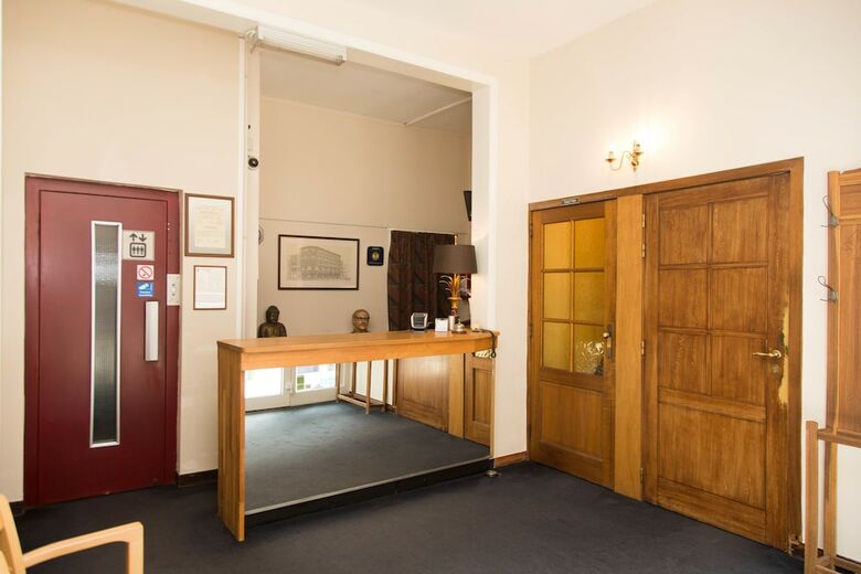 Hotel Bristol International