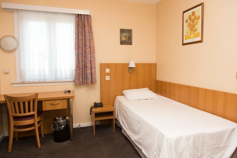 Hotel Bristol International