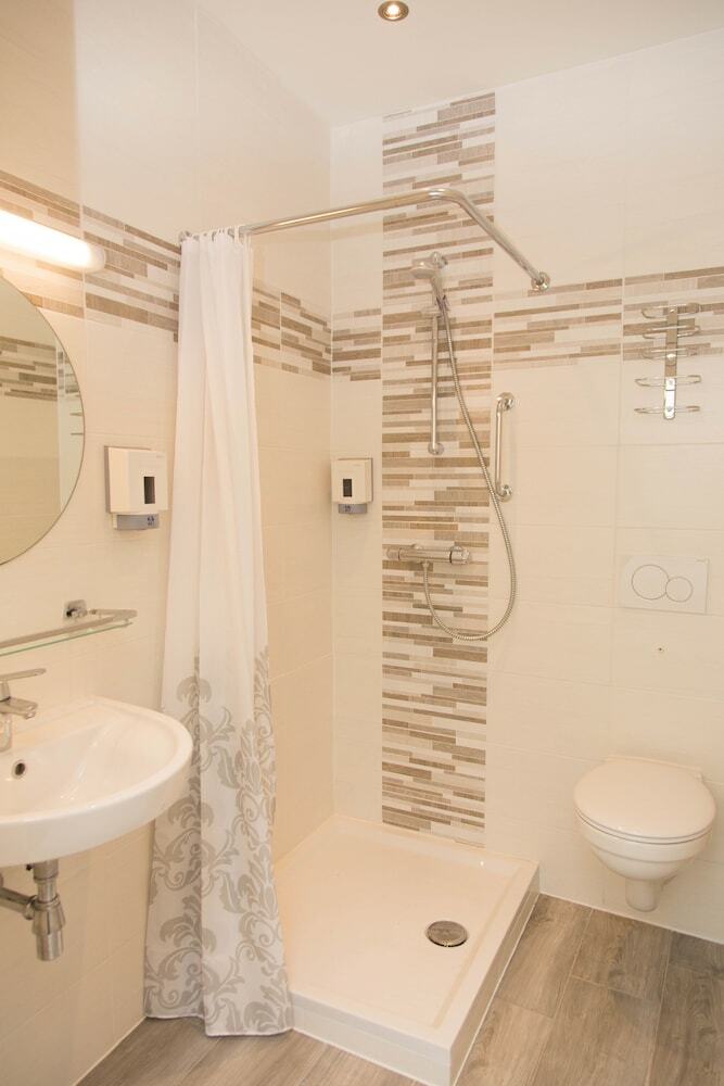 Hotel Bristol International
