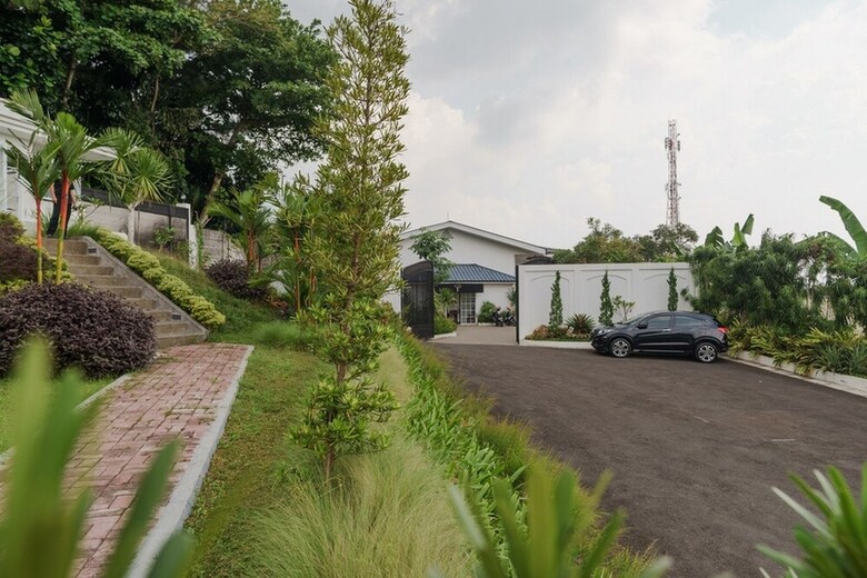 Hotel Reddoorz Plus Near Exit Toll Puncak 2