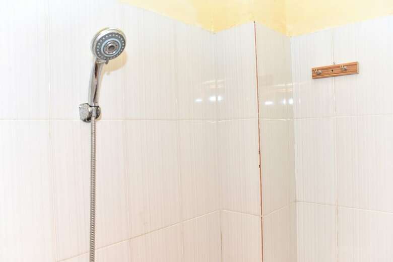 Hotel Reddoorz Near Universitas Pattimura Ambon