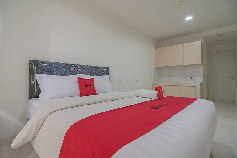 Aparthotel Reddoorz Apartment @ Sentul Tower