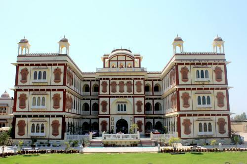 Rajvi Palace Hotel