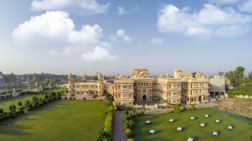 Rajvi Palace Hotel