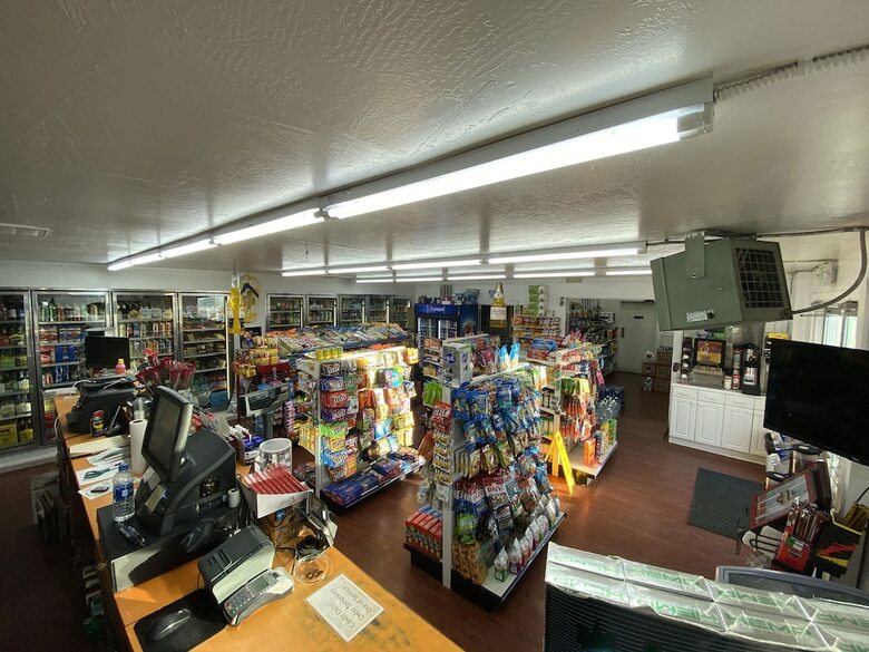 Mcdermitt Gas Grill And Motel