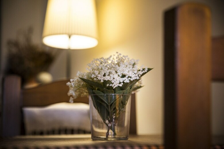 Hostal Abad�a de Montenartr� - Hostel