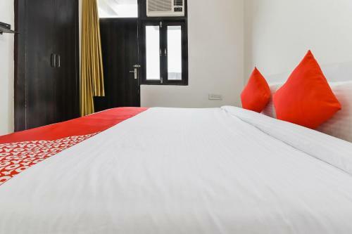Hotel Collection O 26759 Near Bal Vikas Public School