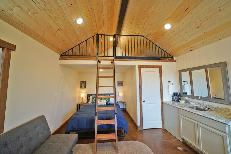 Cabana Gooseberry Lodges