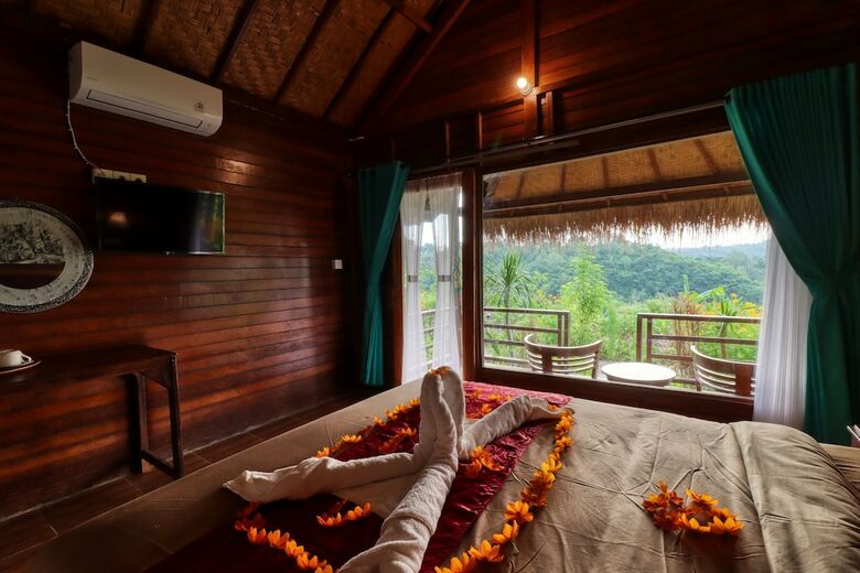 Bed & Breakfast Ayu Hill Bungalow