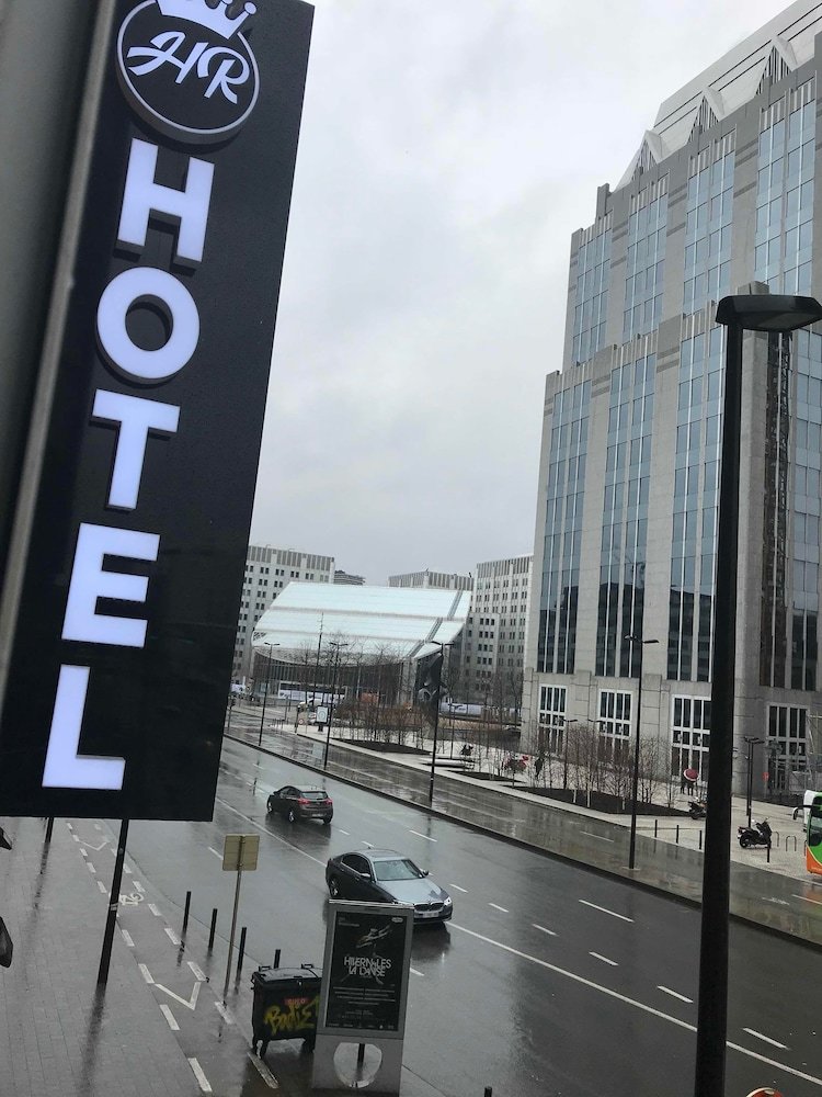 Royal Hotel