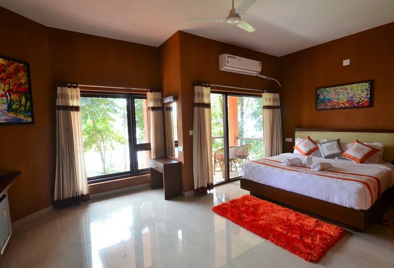 Hotel Lakerose Wayanad Resort