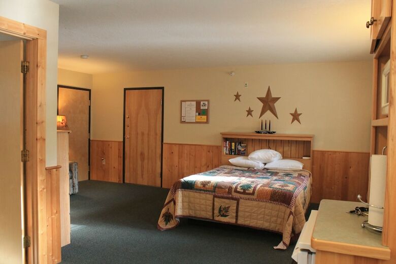 Posada Viking Bay Resort & Lodge