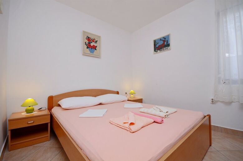 Apartments Zvonko