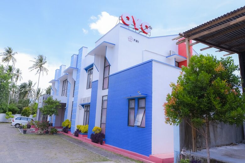 Hostal Oyo 884 Rumoh Pmi Hotel