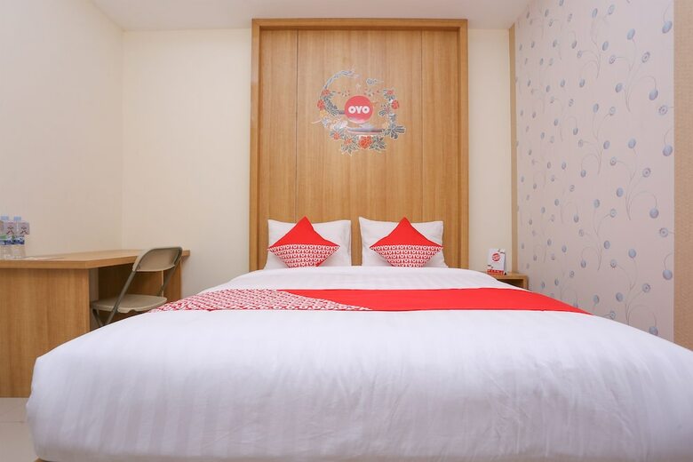 Hostal Oyo 999 Garuda Guesthouse
