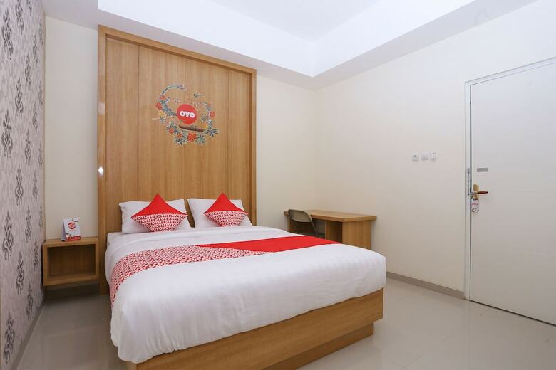 Hostal Oyo 999 Garuda Guesthouse
