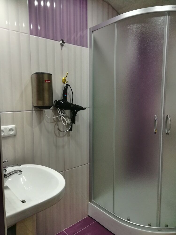 Hostal Art Garden Hostel And Tours