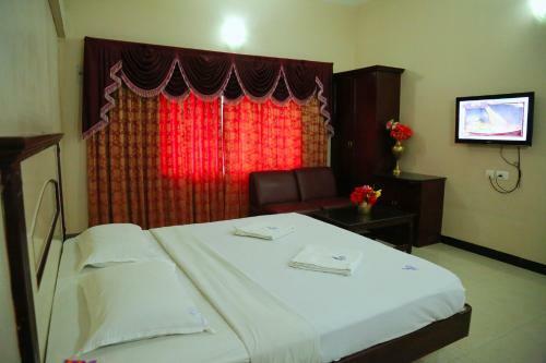 Hotel Vels Court