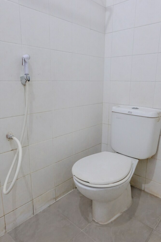 Hostal Oyo 926 Hotel Nugraha