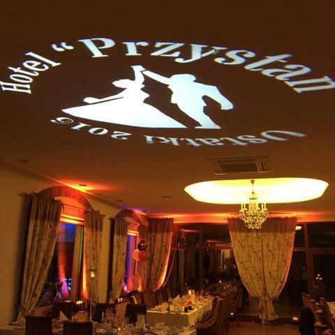 Hotel-przysta?