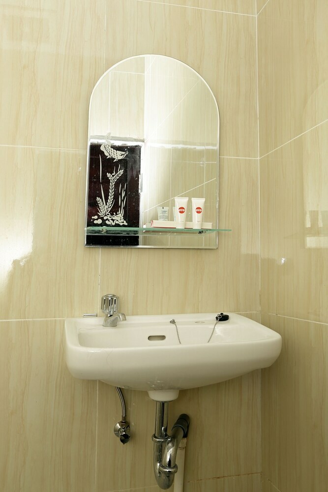 Oyo 1129 Hotel Royal