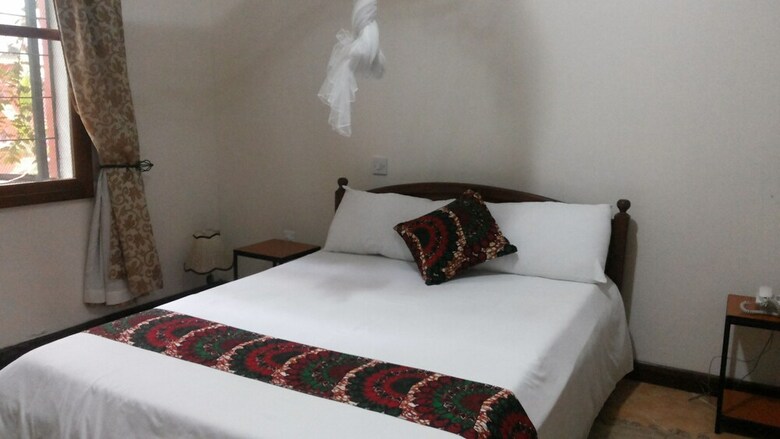 White Castle Hotel Arua