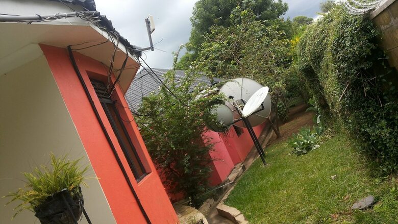 White Castle Hotel Arua
