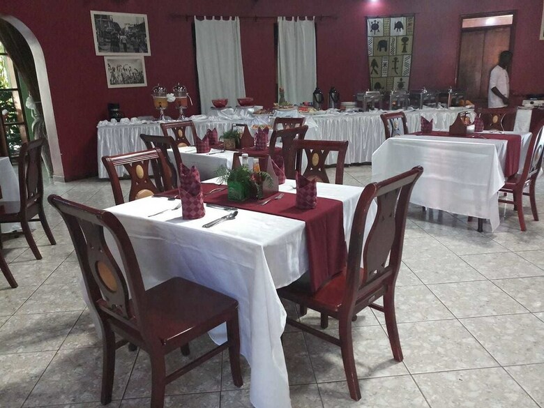 White Castle Hotel Arua