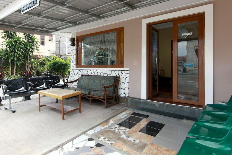 Hostal Oyo 799 Hotel Dieng
