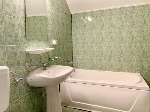 Hostal Pensiunea Smarandita