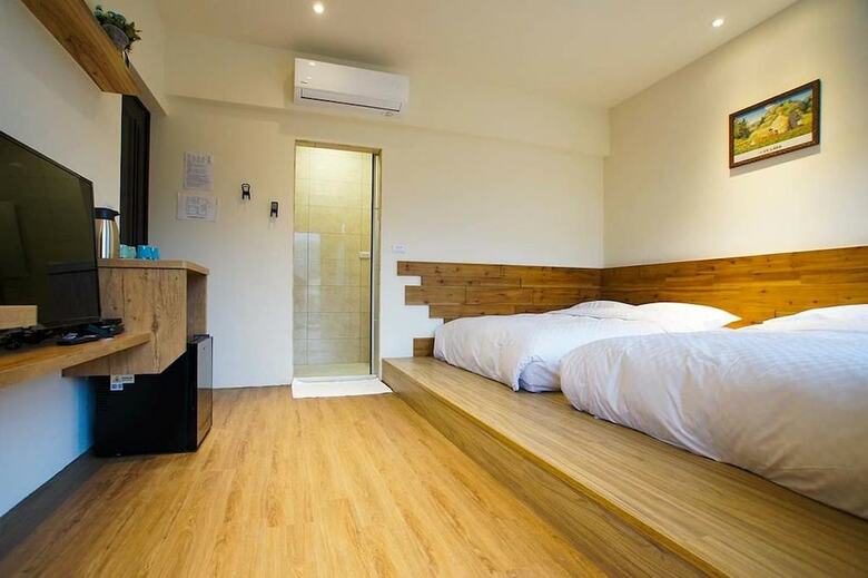 New Live B&B