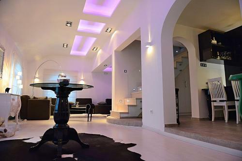 Villa White Heaven