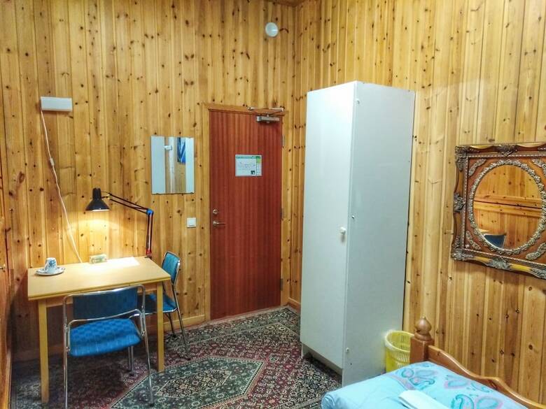 Hostal Gillhov   Camping And  B&B