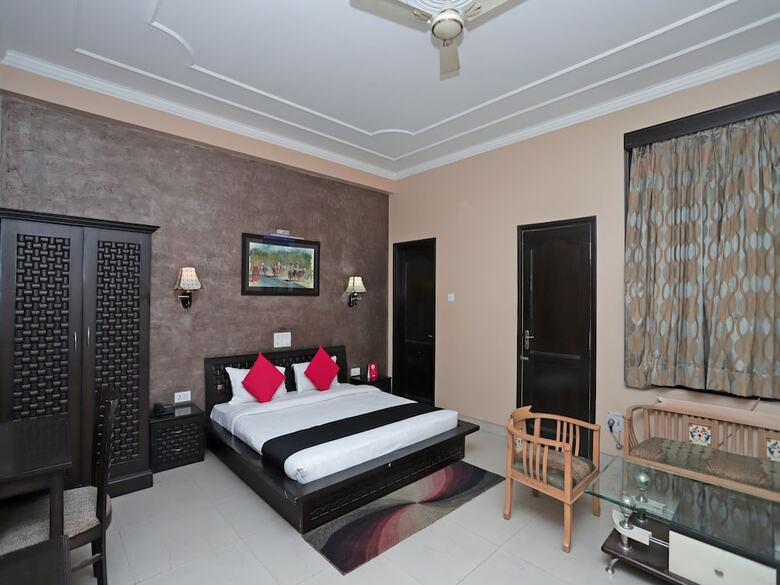 Capital O 40539 Hotel Triputi