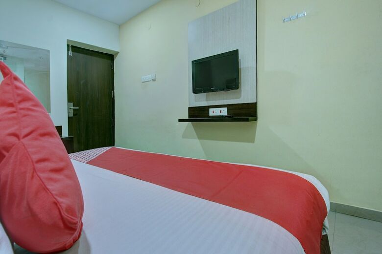 Oyo 29675 Hotel Tiruchendur Mani Iyer