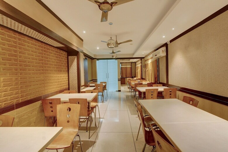Oyo 29675 Hotel Tiruchendur Mani Iyer
