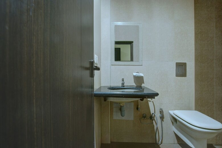 Oyo 29675 Hotel Tiruchendur Mani Iyer
