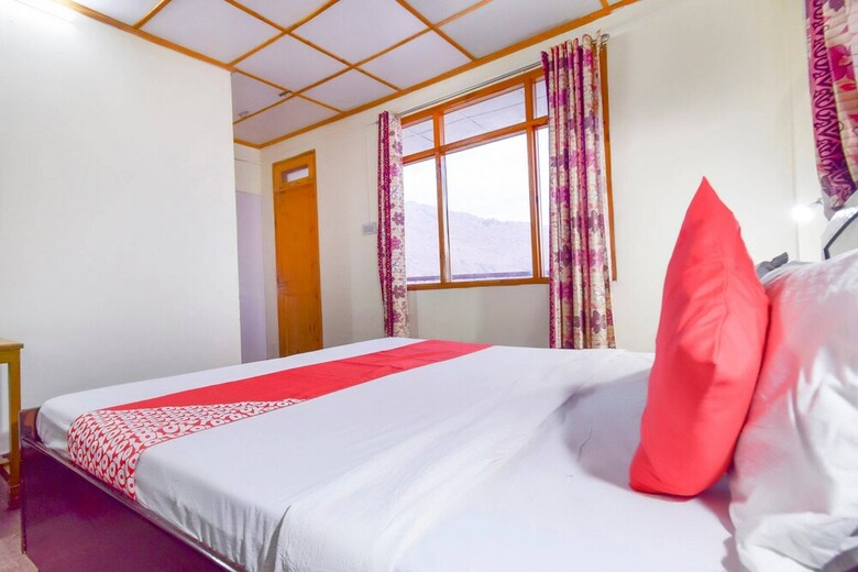 Hotel Oyo 29251 The Roam Way