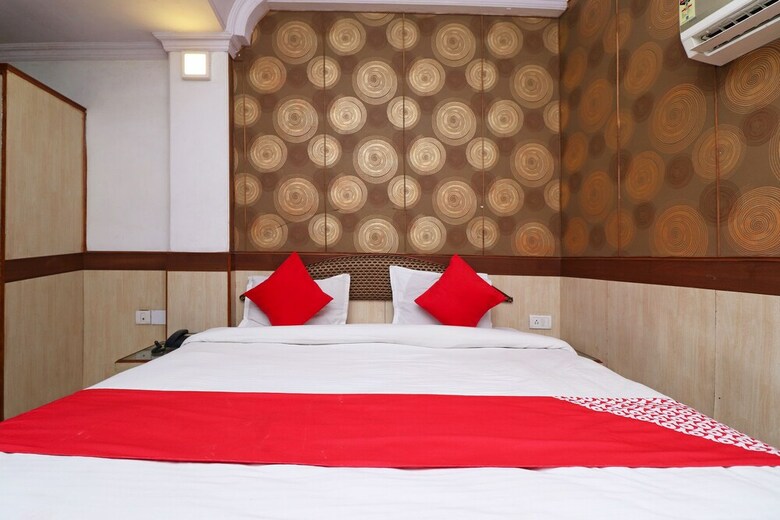 Hotel Oyo 27878 Highway Inn International