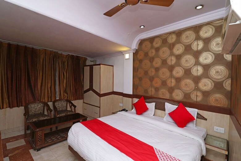 Hotel Oyo 27878 Highway Inn International