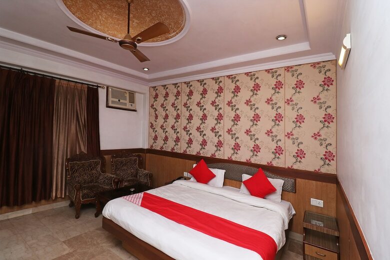 Hotel Oyo 27878 Highway Inn International