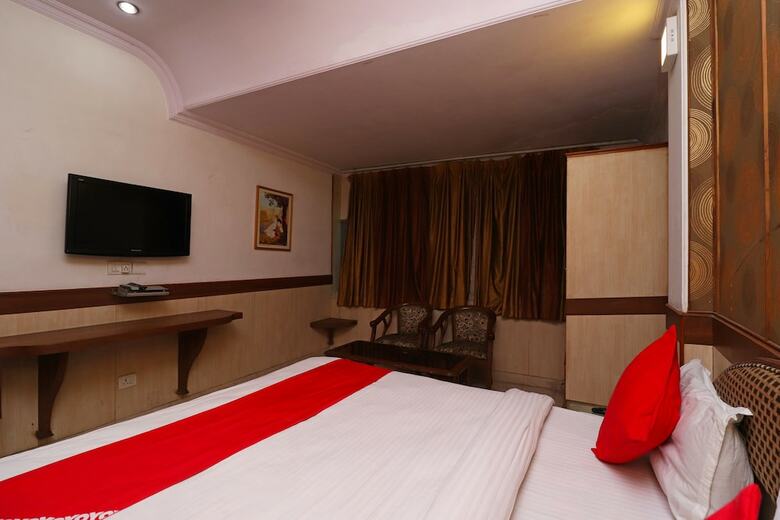 Hotel Oyo 27878 Highway Inn International
