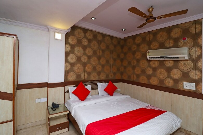 Hotel Oyo 27878 Highway Inn International
