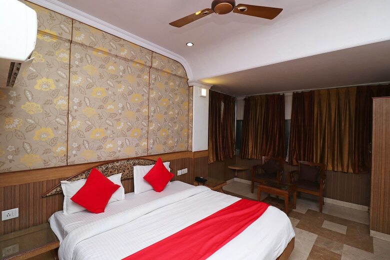Hotel Oyo 27878 Highway Inn International