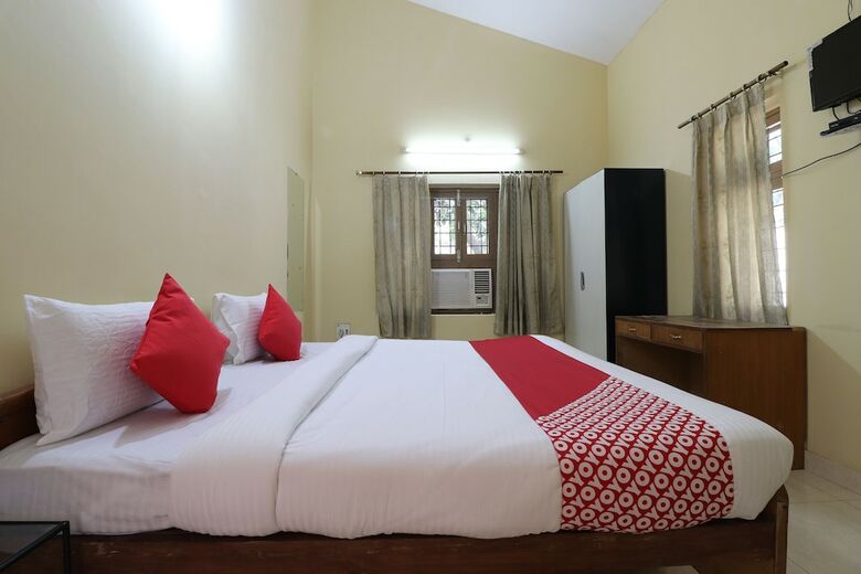 Hotel Oyo 30450 Aamrapaali Water Park