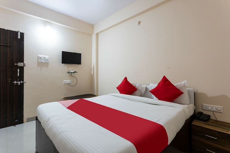 Hotel Oyo 36243 Mishthi Palace