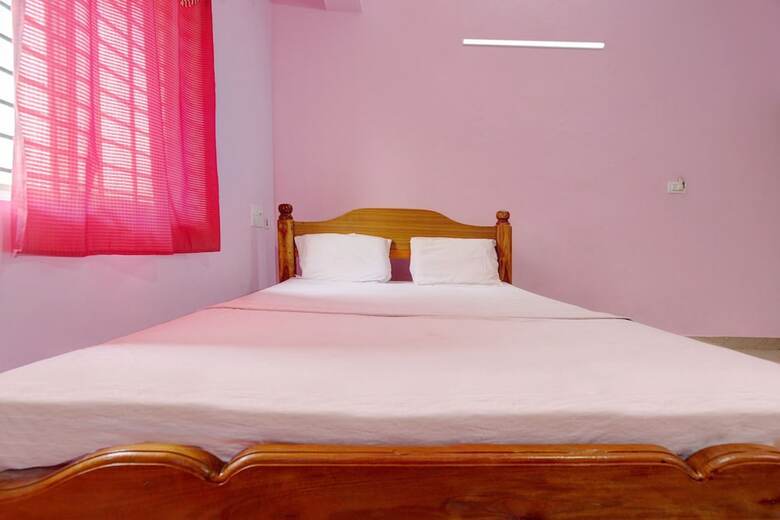 Hotel Spot On 37203 Royal Comforts