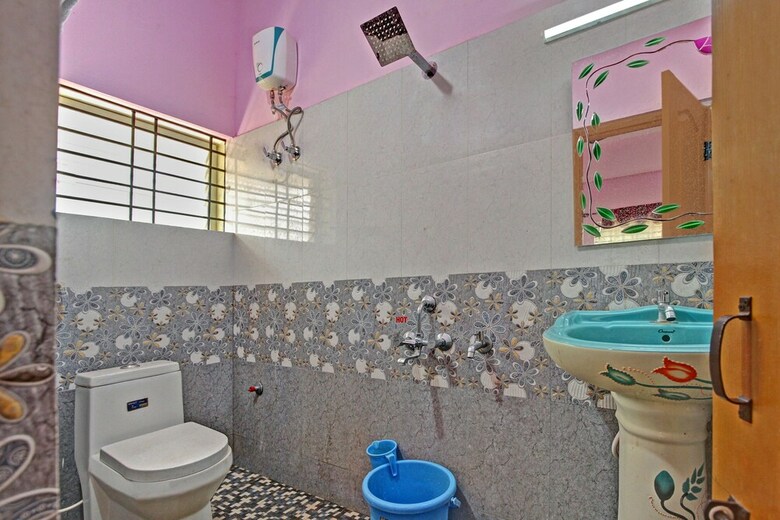 Hotel Spot On 37203 Royal Comforts